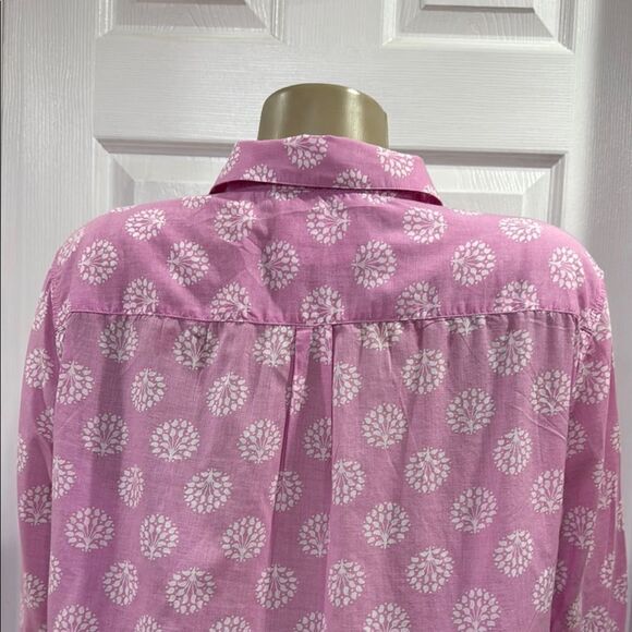 TALBOTS COTTON BUTTON FRONT SHIRT-TREE OF LIFE. - Picture 7 of 9